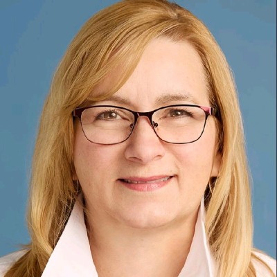Karen Poste – Woman of Distinction